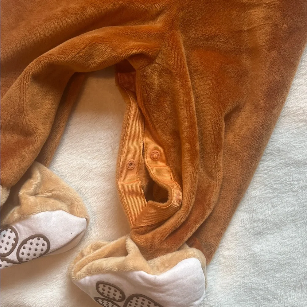 Baby Lion Cub Costume brown and cream color size 0-6 months